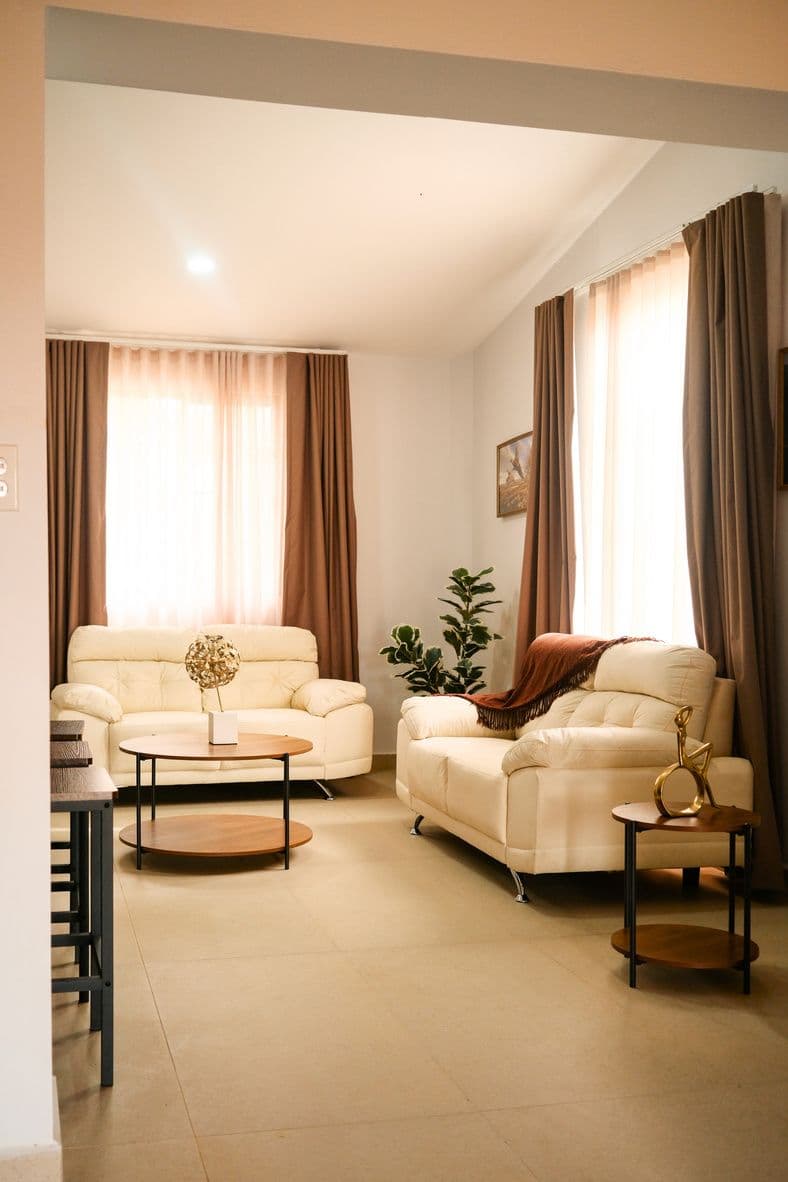 1-Bedroom Apartment